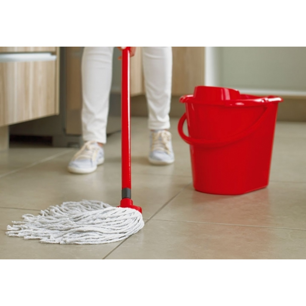 CUBO ESCURRIDOR CON MOPA Y CABO